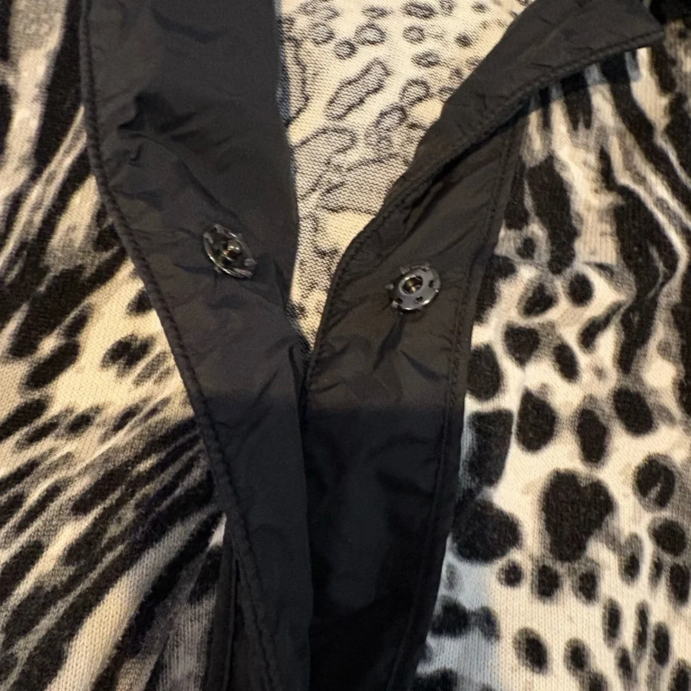 Zenergy by Chico's jacket, Animal Print Jacket with Black Accents‎ sise 2 =US 12